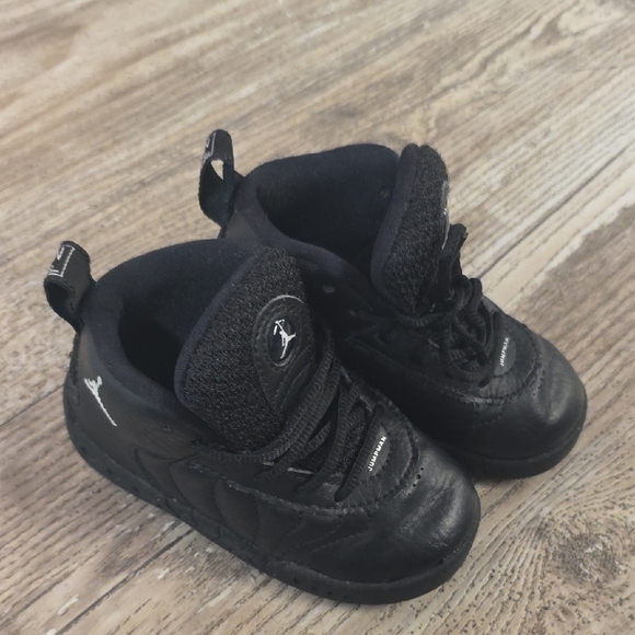 Jordan Other - Kids Black Sneakers